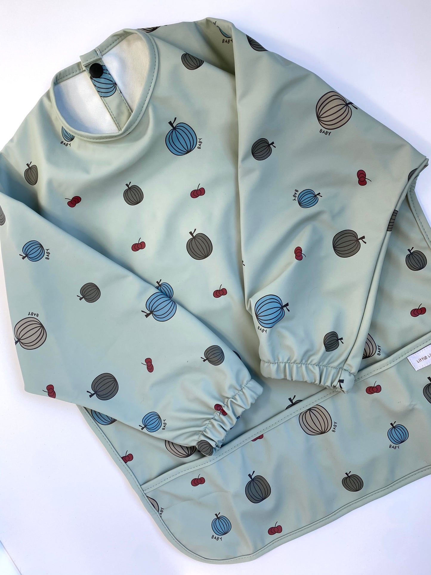 The Less Mess Smock Bib