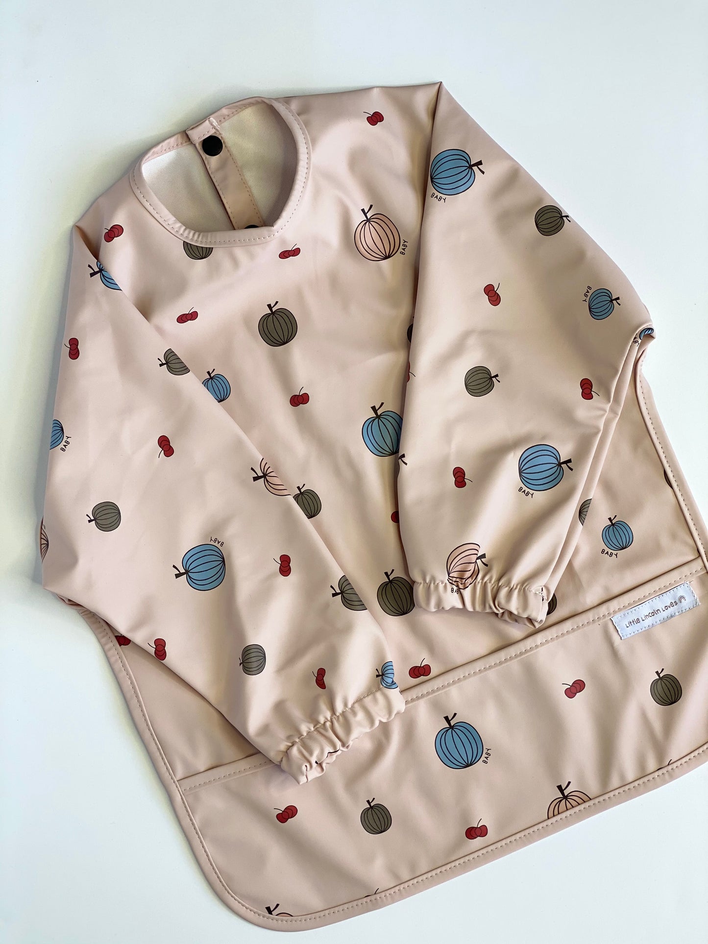 The Less Mess Smock Bib